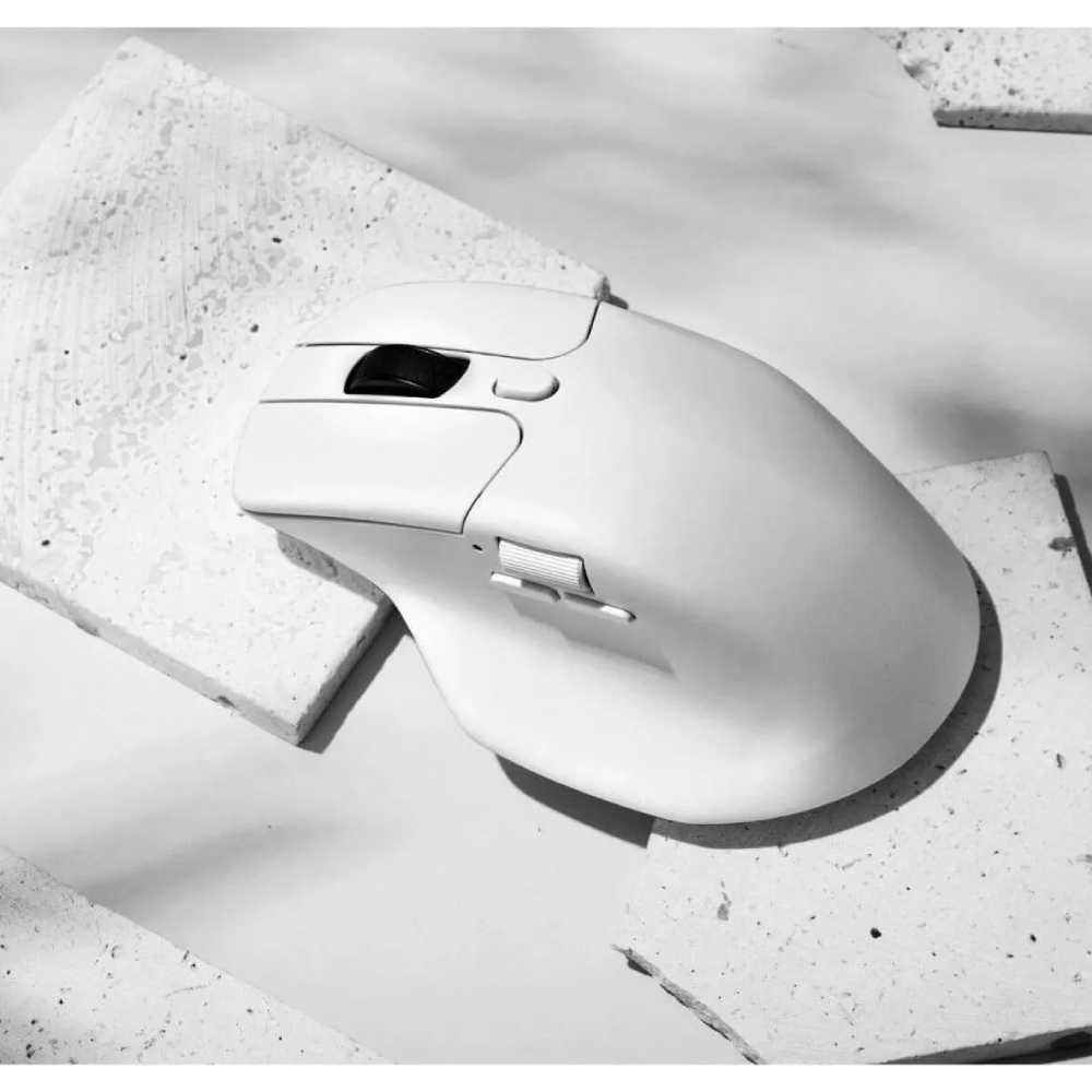 Миша KEYCHRON M6 White (M6-A3) Комплектація Миша, USB приймач, USB Type-C приймач, адаптер USB Type-A - USB Type-C, кабель Type-C, документація