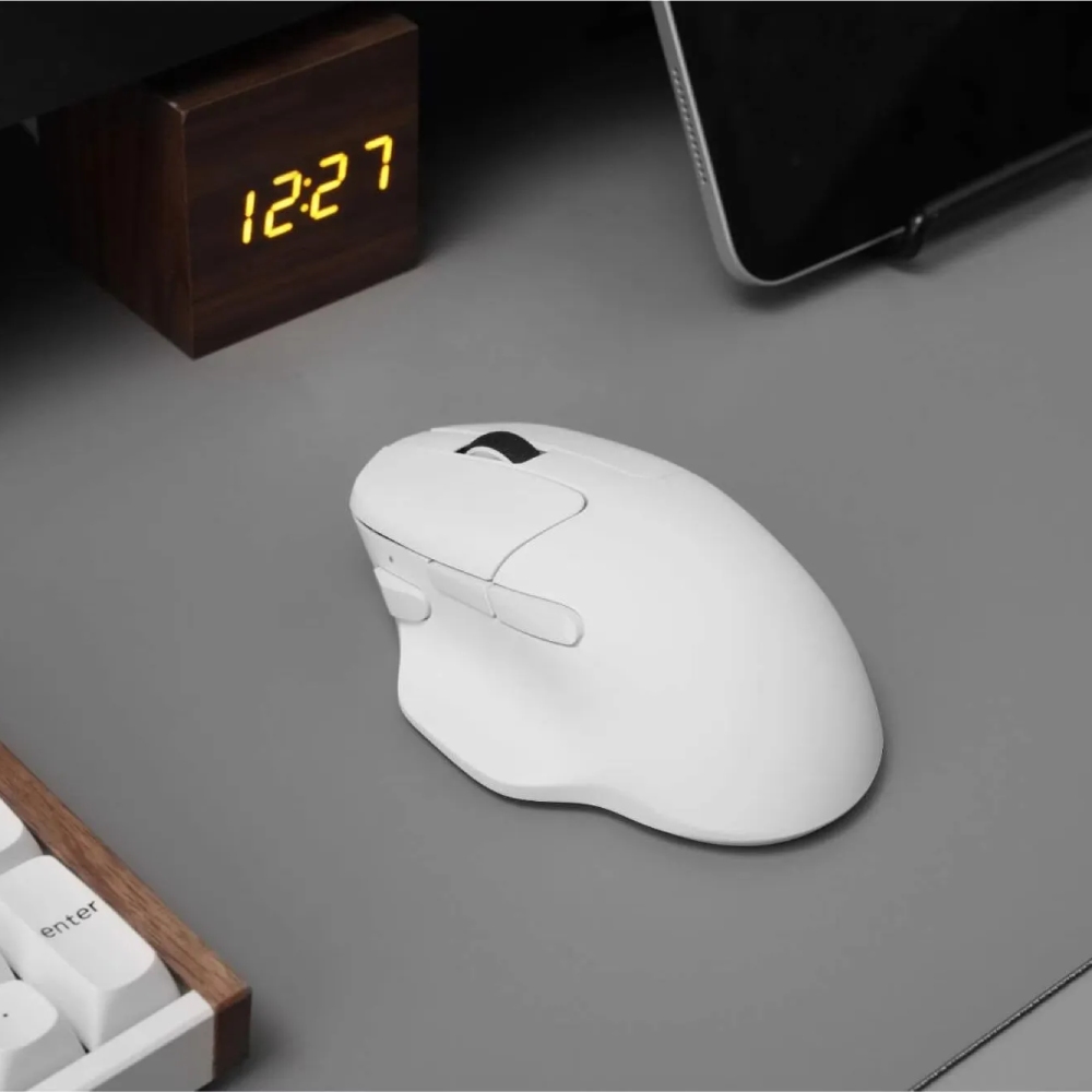 Мышь KEYCHRON M7 White (M7-A3) Комплектация Мышь, USB приемник, USB Type-C приемник, адаптер USB Type-A - USB Type-C, кабель Type-C, документация