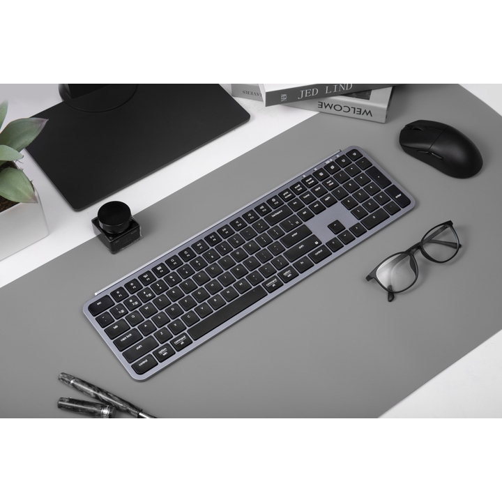 Зовнішній вигляд Клавіатура KEYCHRON B6 Pro Space Gray (B6P-K1-UA)