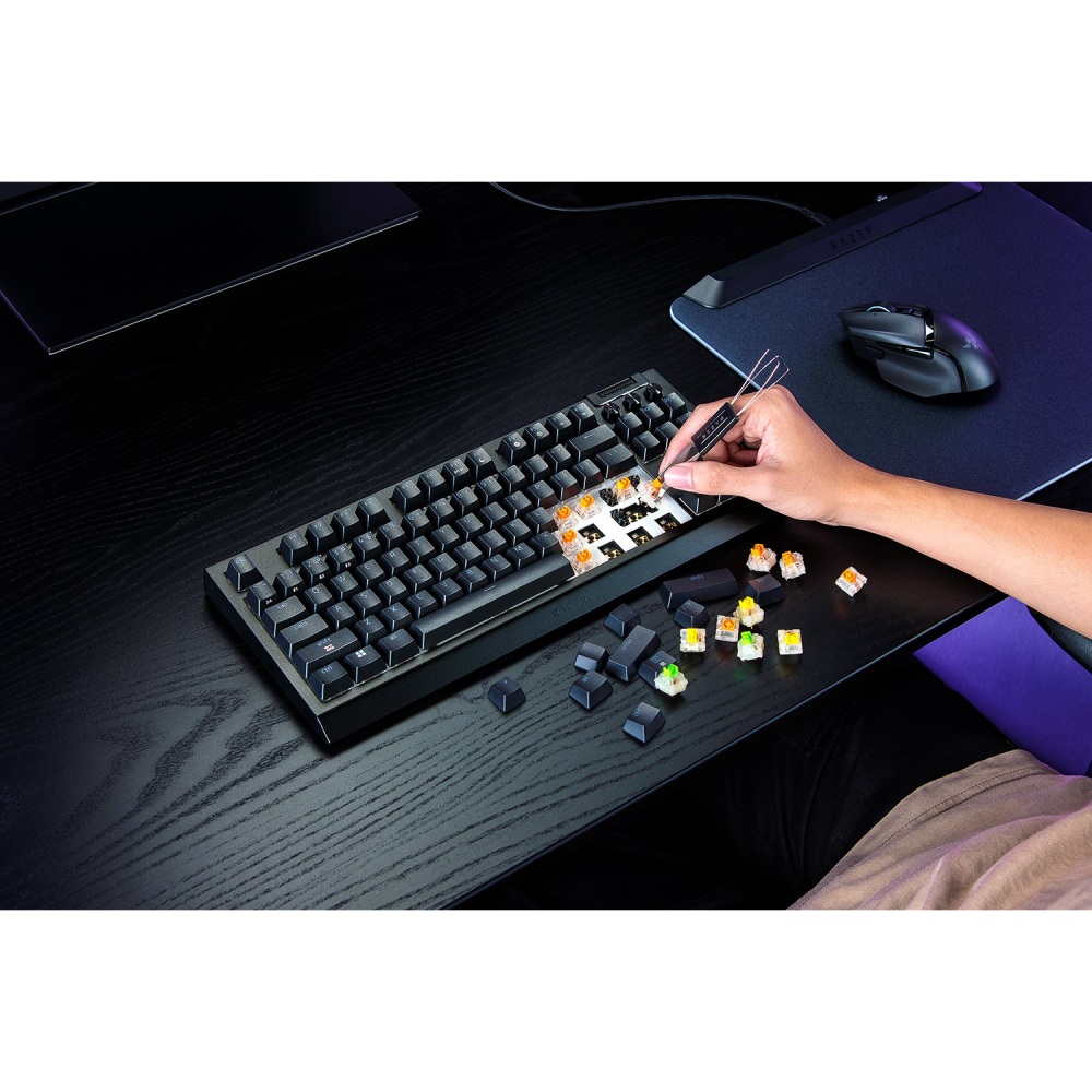 Покупка Клавиатура RAZER BlackWidow V4 TKL Hyperspeed (RZ03-05480100-R3M1)