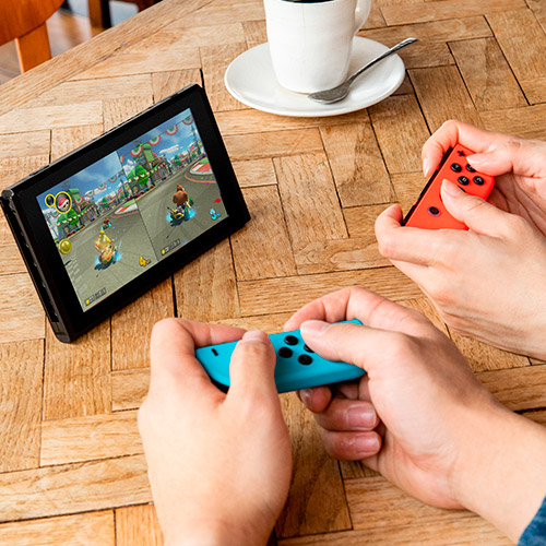 Фото 20 Игровая консоль NINTENDO Switch Neon Blue/Red (45496452643)