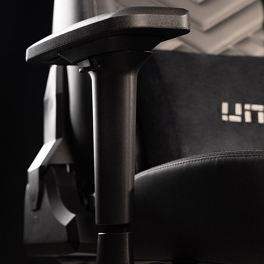 Замовити Крісло для геймерів PROOVE Gaming Unit Black (GCNT0001001)