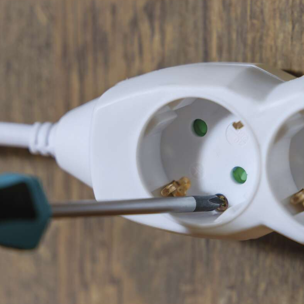 Удлинитель EMOS 4 розетки 3м 16А 3x1.5мм2 White (P0423R) Тип вилки евровилка с заземлением (Тип F) 