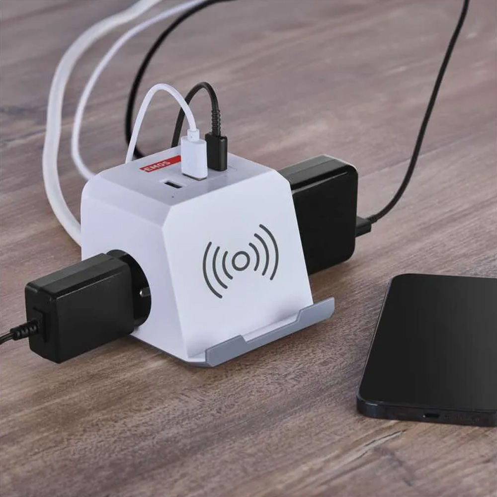 В интернет магазине Удлинитель EMOS P0222CQ 2 м 2 розетки 2xUSB-A 1 x USB-C+Qi White