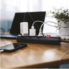 Мережевий фільтр EMOS P54214 3 розетки 1.5м 10А 3x1.5мм2 Black