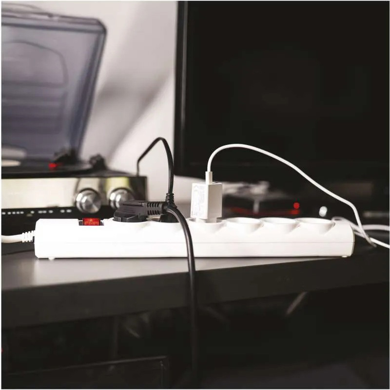 Внешний вид Сетевой фильтр EMOS P54217 6 розеток 5м 10А 3x1.5мм2 White