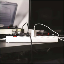 Сетевой фильтр EMOS P54217 6 розеток 5м 10А 3x1.5мм2 White