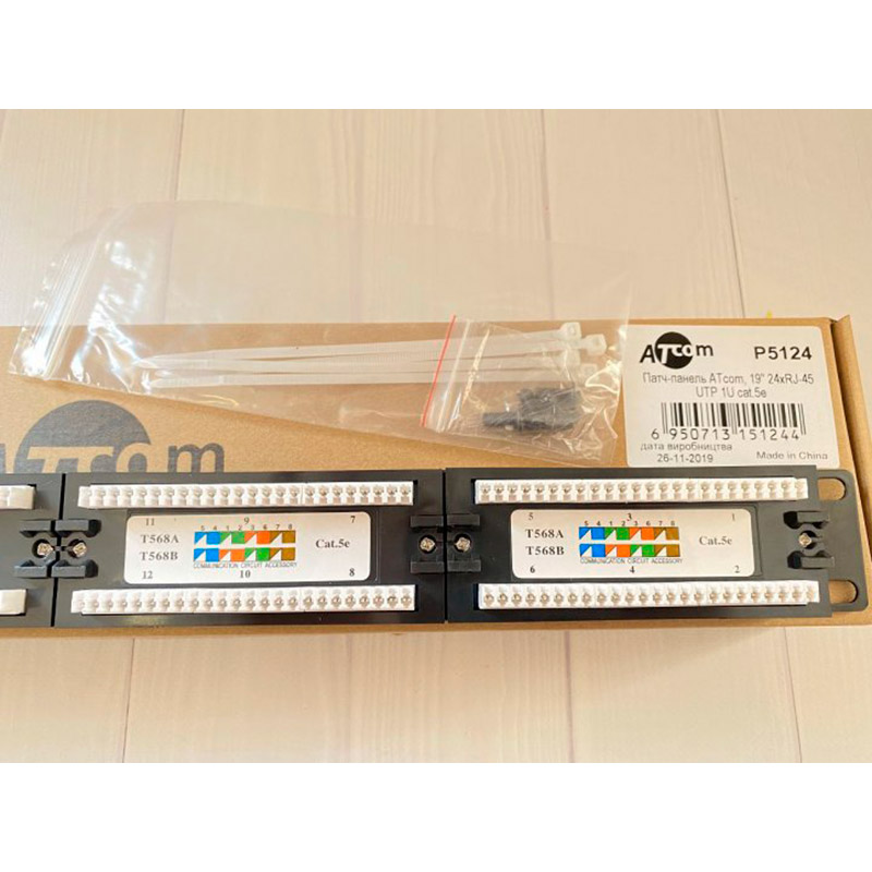 Патч-панель Atcom 24хRJ-45 19" 1U 24 порта CAT5е UTP (P5124) Дополнительно Cat 5e, UTP, форм-фактор 19", высота 1U