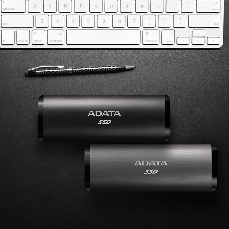 Фото Зовнішній SSD накопичувач ADATA SE760 256GB USB 3.2 Type-C 3D NAND TLC Black (ASE760-256GU32G2-CBK)