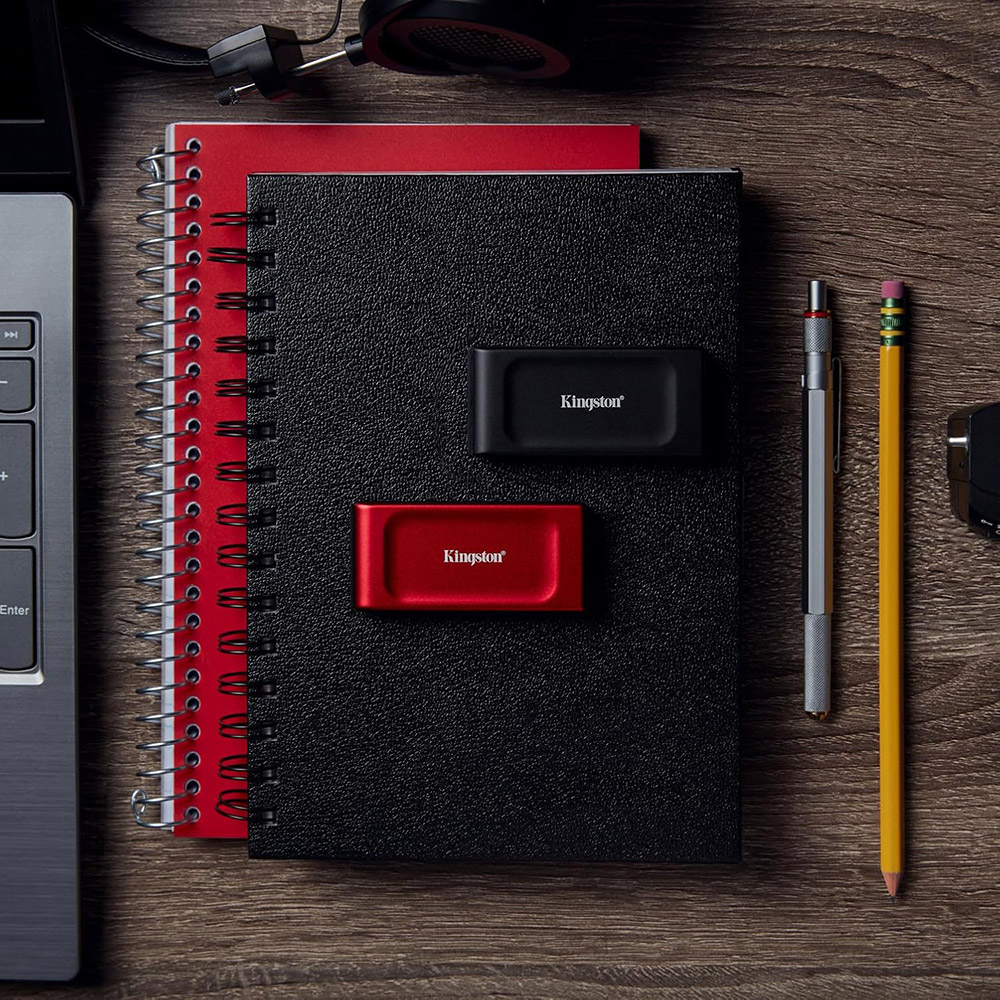 Зовнішній накопичувач SSD KINGSTON 2TB USB 3.2 Gen 2 Type-C XS1000 (SXS1000R/2000GA) Ємність 2 Тб