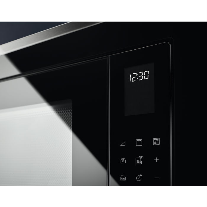 Встраиваемая микроволновая печь ELECTROLUX LMS4253TMK Мощность микроволн 900