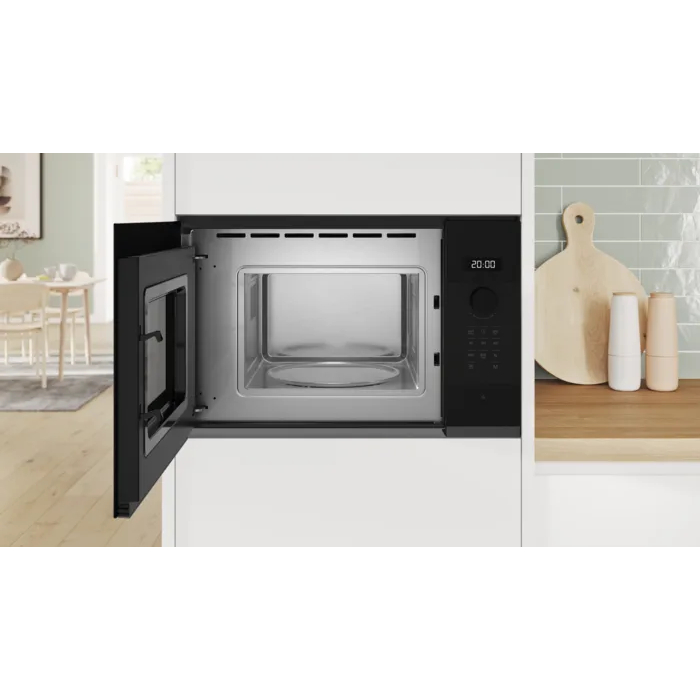 Вбудована мікрохвильова піч BOSCH BFL524MH2 Вбудована мікрохвильова піч BOSCH BFL524MH2 Об'єм 20