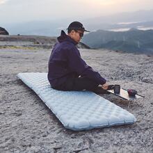 Матрас надувной NATUREHIKE CNK2450WS012 Ultra Light 186 х 64 серый (6976507663359) Матрас надувной NATUREHIKE CNK2450WS012 Ultra Light 186 х 64 серый (6976507663359)