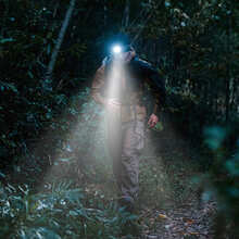 Фонарь налобный NATUREHIKE CNK2450ZM015 Sandy (6927595794166)