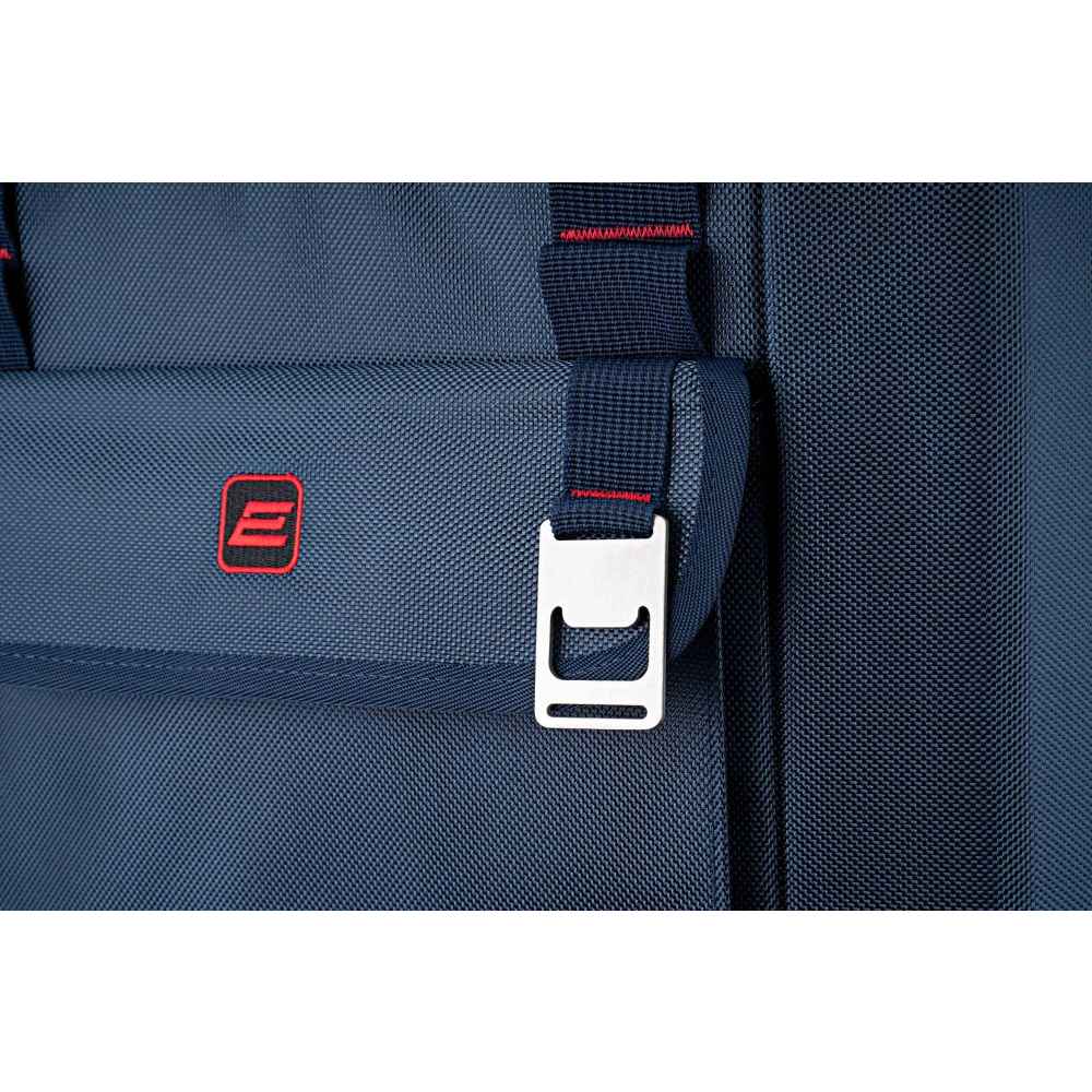 Огляд Термосумка 2E Picnic 50 л Dark Blue (2E-TWBP50L-DB)