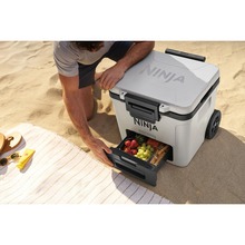 Термобокс NINJA FrostVault 28L Hard Coole (FB230EUWH)