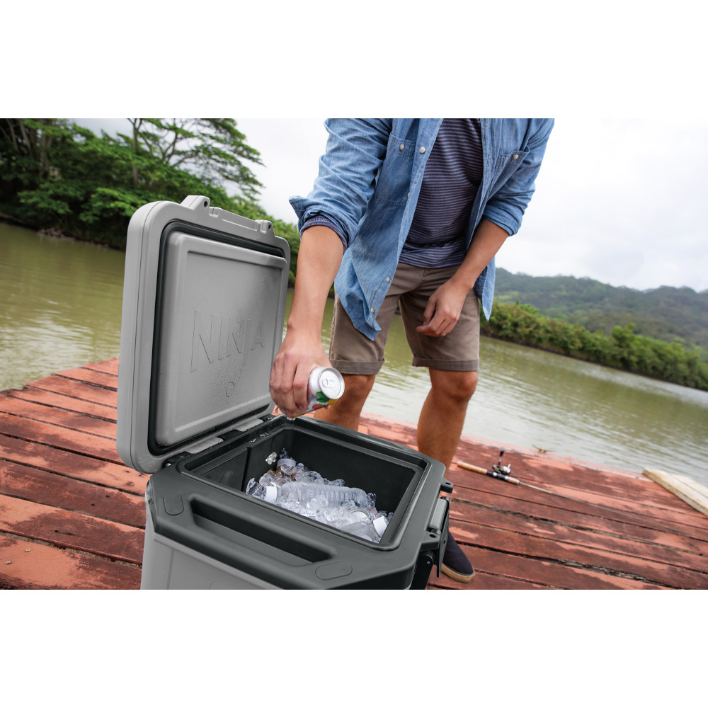 Фото 23 Термобокс NINJA FrostVault 28L Hard Cooler Slate Grey (FB131EUGY)