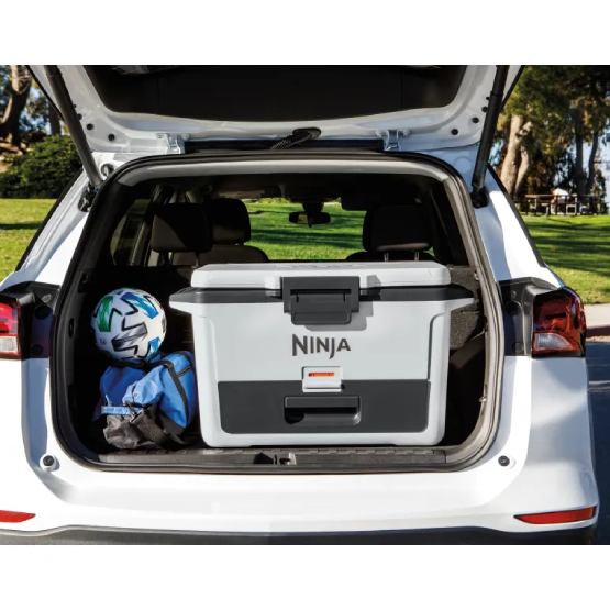 Замовити Термобокс NINJA FrostVault Hard Cooler Slate 47 л Cloud White (FB151EUWH)