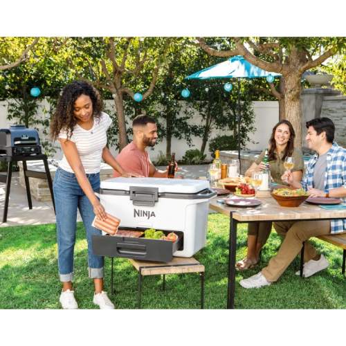 В Україні Термобокс NINJA FrostVault Hard Cooler Slate 47 л Cloud White (FB151EUWH)