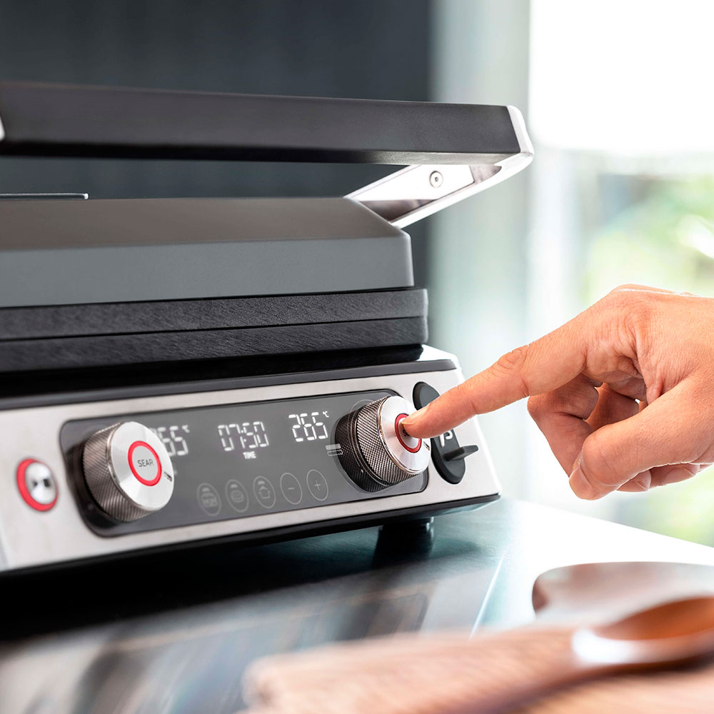 Гриль DELONGHI CGH 1112 DP Вид закрытый