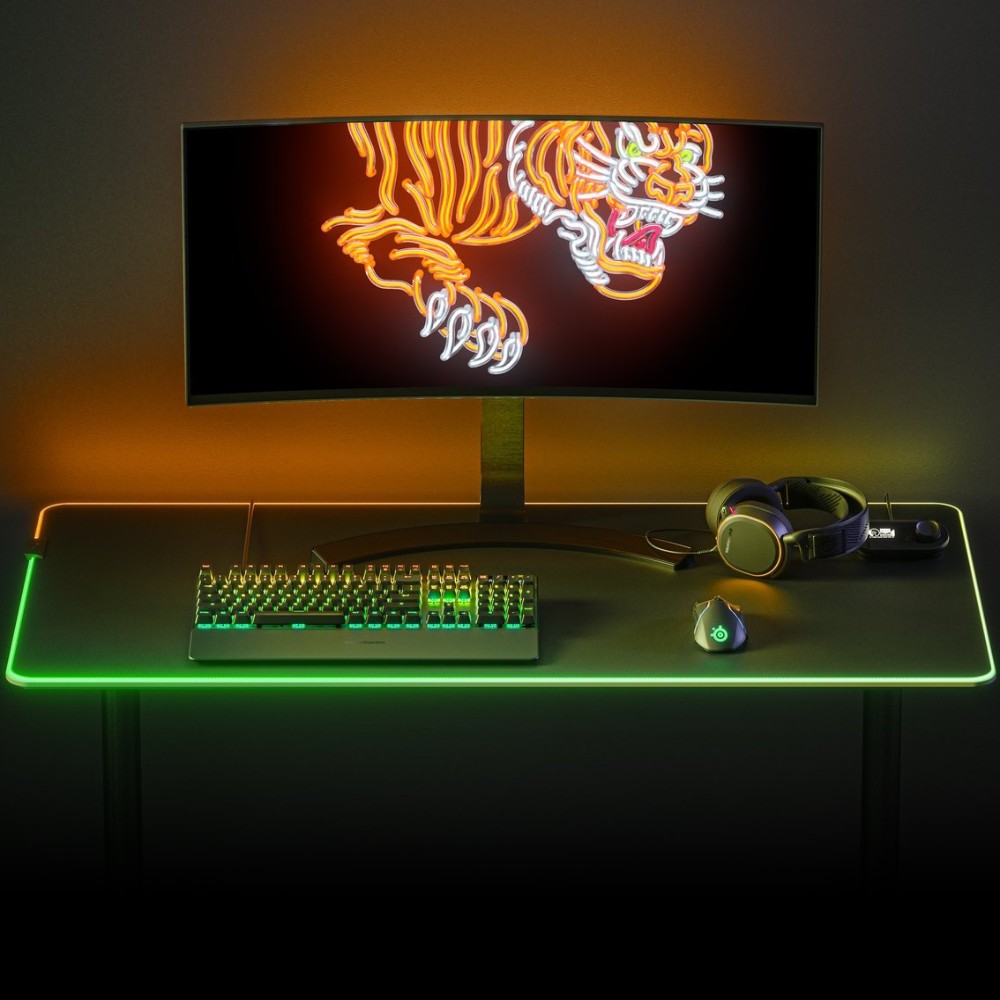 Зовнішній вигляд Килимок STEELSERIES QcK Prism Cloth 3XL ETAIL RGB 1200x590x4 мм (63512)