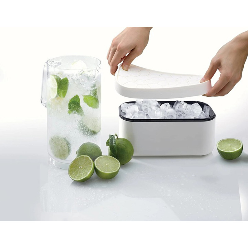 Коробка для льоду LEKUE Ice & Ice Trays (880223) Додатково Можна мити в посудомийній машині