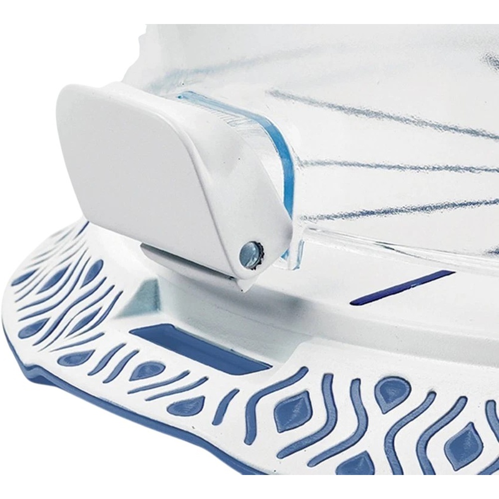 Тортівниця STEFANPLAST Tosca 37 см White/Blue (8003507558519) Додатково прозора кришка з двома клямками для надійної фіксації; верхня ручка для перенесення; таця з внутрішнім діаметром 28 см та сегментними роздільниками; можна мити в посудомийній машині