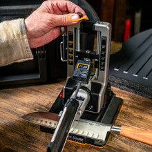 Точилка механическая WORK SHARP Professional Precision Adjust Elite Knife Sharpener (WSBCHPAJ-PRO-ELT-I)