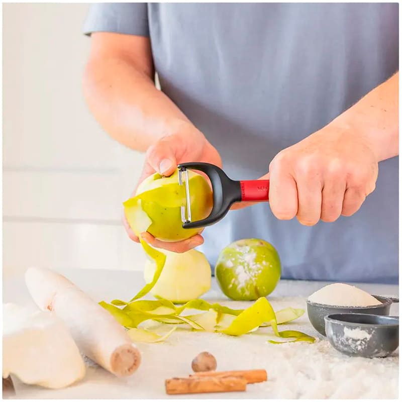 Внешний вид Овощечистка KITCHENAID Classic 18 см Red (KHA145OHEREG)