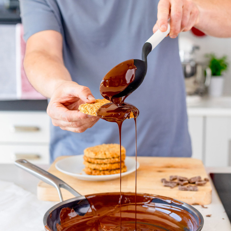 Фото 3 Ложка для сервировки KITCHENAID Classic 34 см white (KHA003OHPNG)