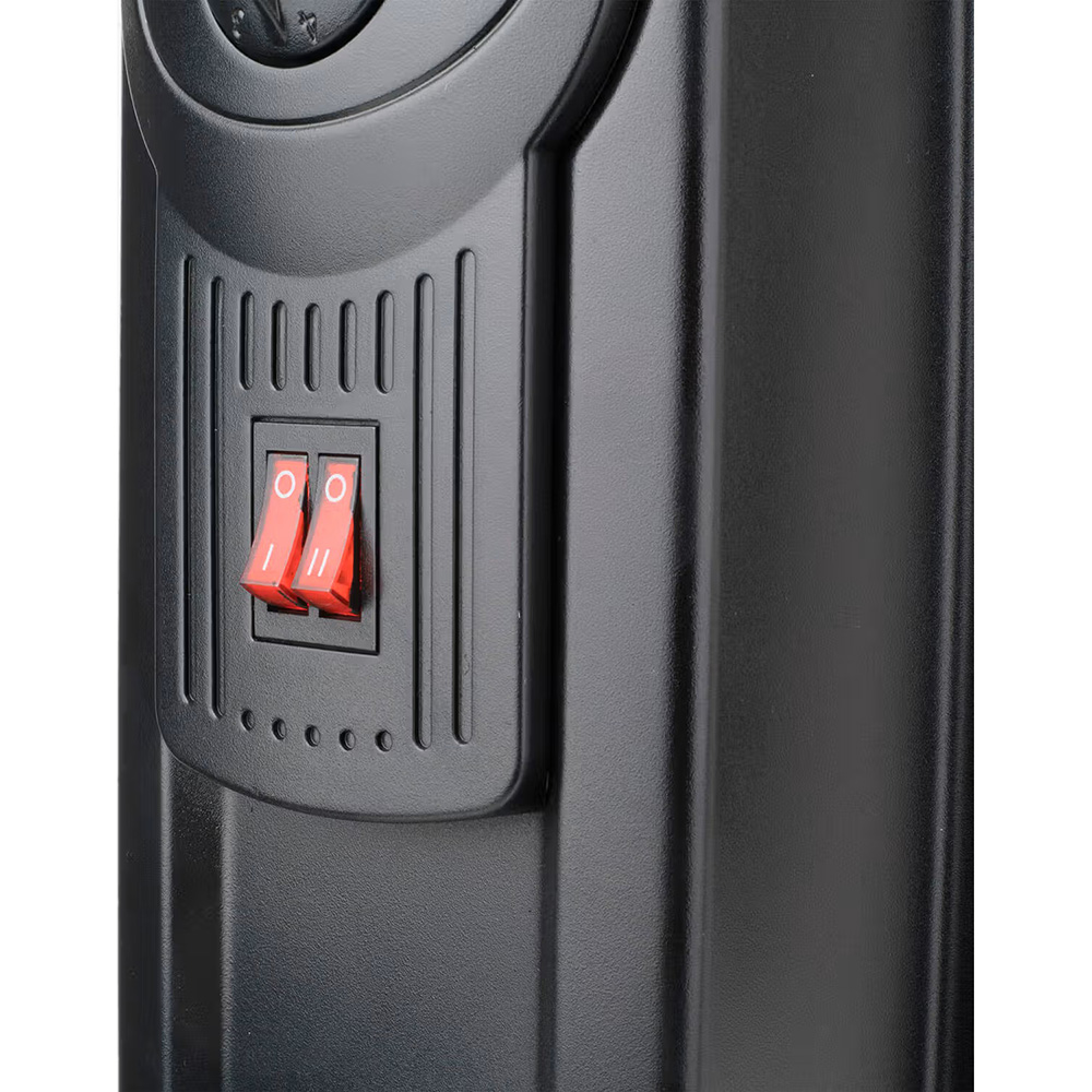 Внешний вид Масляный обогреватель BLACK N DECKER BXRA1500E