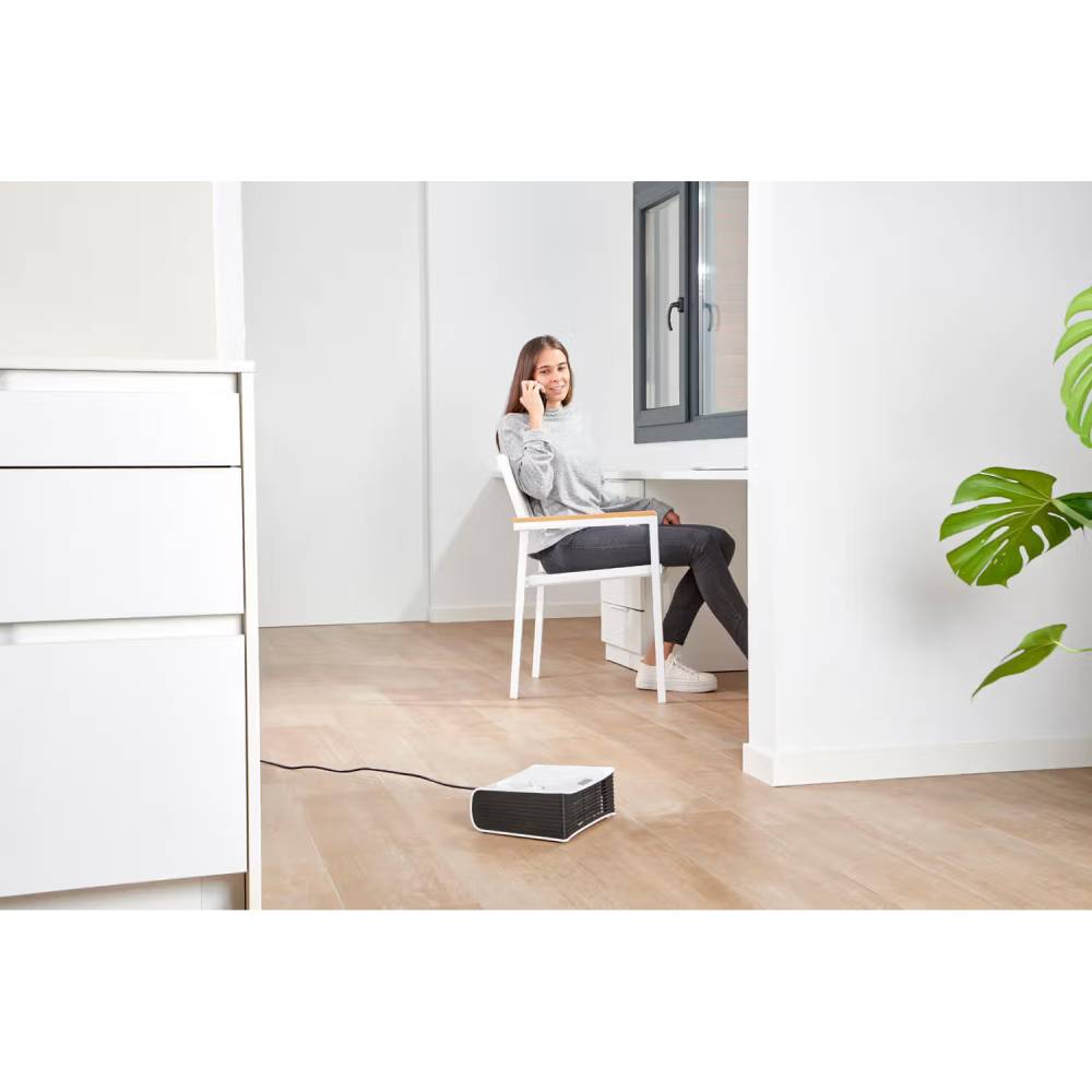 Зовнішній вигляд Тепловентилятор BLACK N DECKER BXSH2001E