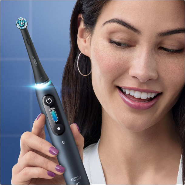Фото Набір електричних зубних щіток ORAL-B 11574 iO Series 9 Duo Black + Pink