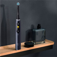 Електрична зубна щітка ORAL-B BRAUN iO Series 8 Black (4210201363095)