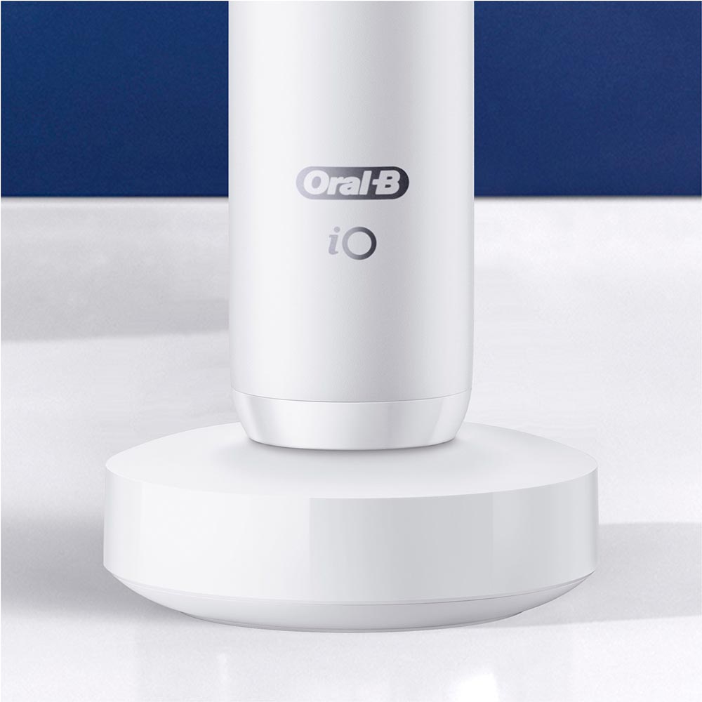 В Україні Електрична зубна щітка ORAL-B BRAUN iO Series 8 White (4210201363064)