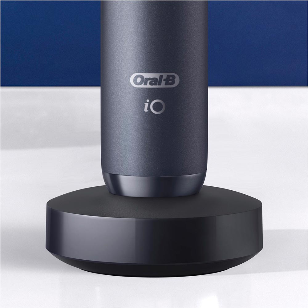 Зображення Електрична зубна щітка ORAL-B BRAUN iO Series 7 Black (4210201363026)