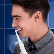 Електрична зубна щітка ORAL-B BRAUN iO Series 6 White (4210201381648)