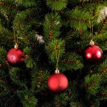 Набор елочных игрушек MICA DECORATIONS 8 см 27 шт Cherry (1181983)