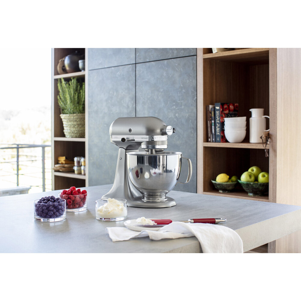 Зовнішній вигляд Кухонна машина KITCHENAID Artisan 4,8 л Silver (5KSM125ECU)