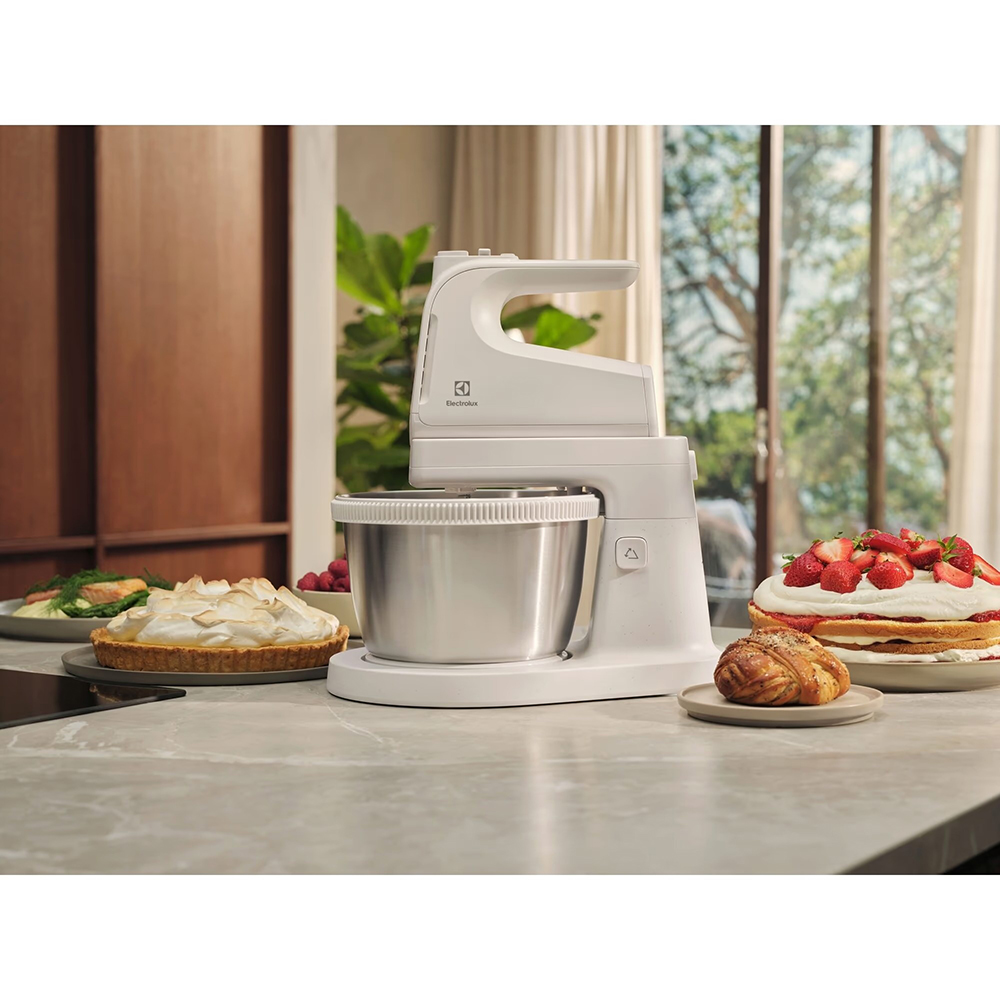 Миксер ELECTROLUX ESM4W Насадки венчик