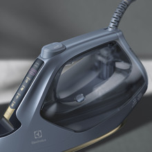 Утюг ELECTROLUX E8SI1-5DBM