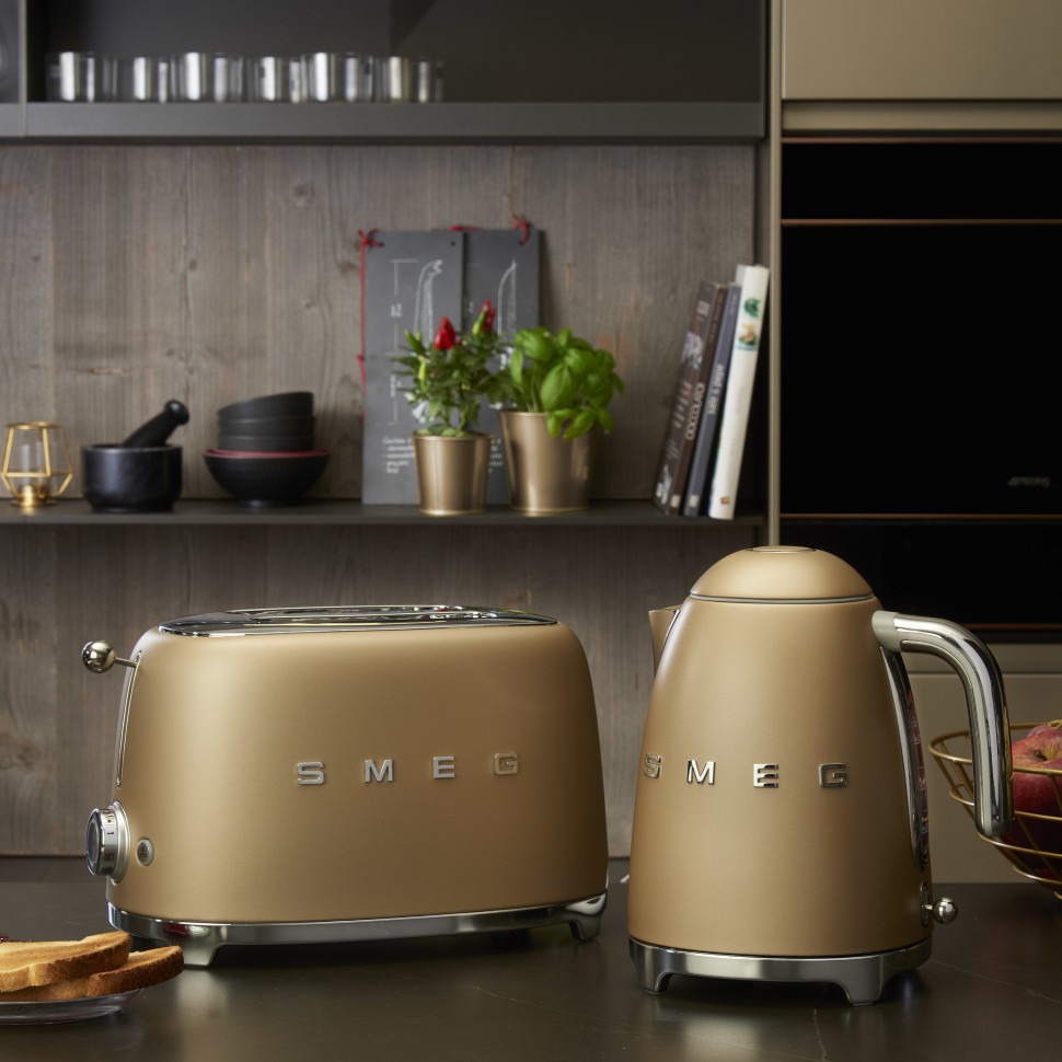 Заказать Тостер SMEG TSF01CHMEU