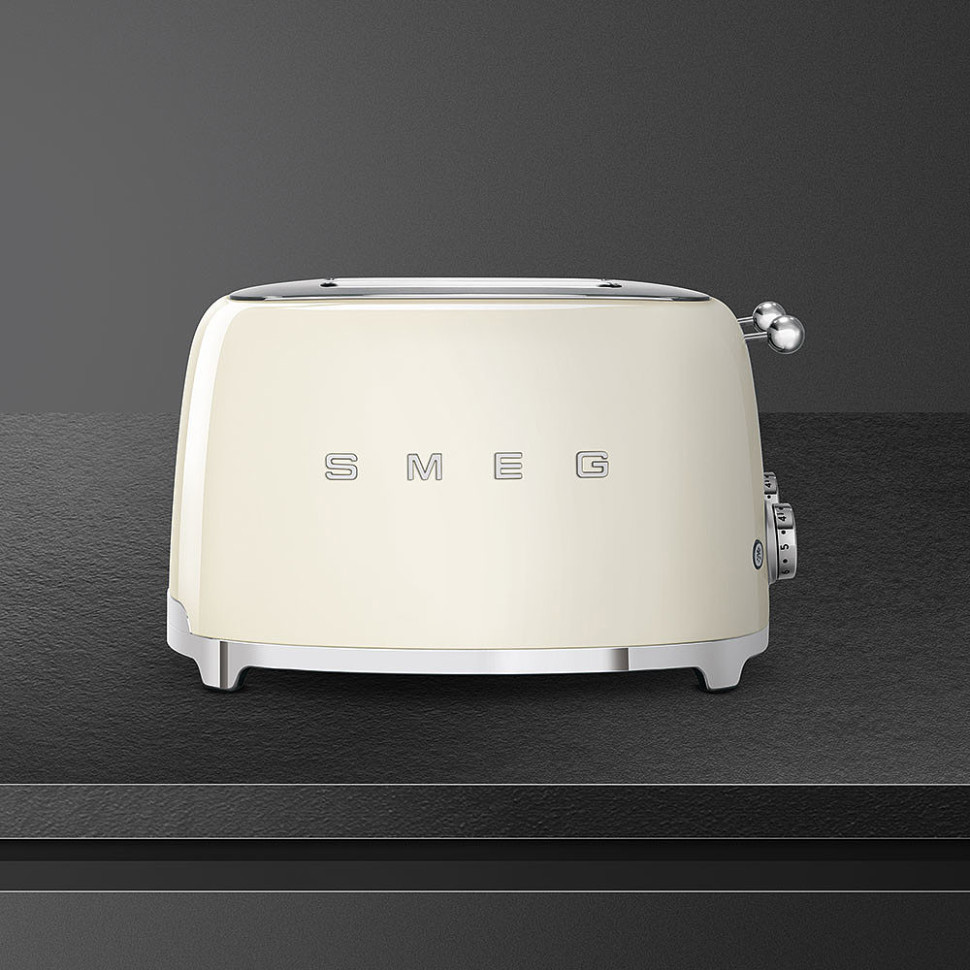 Тостер SMEG TSF03CREU Потужність 2000
