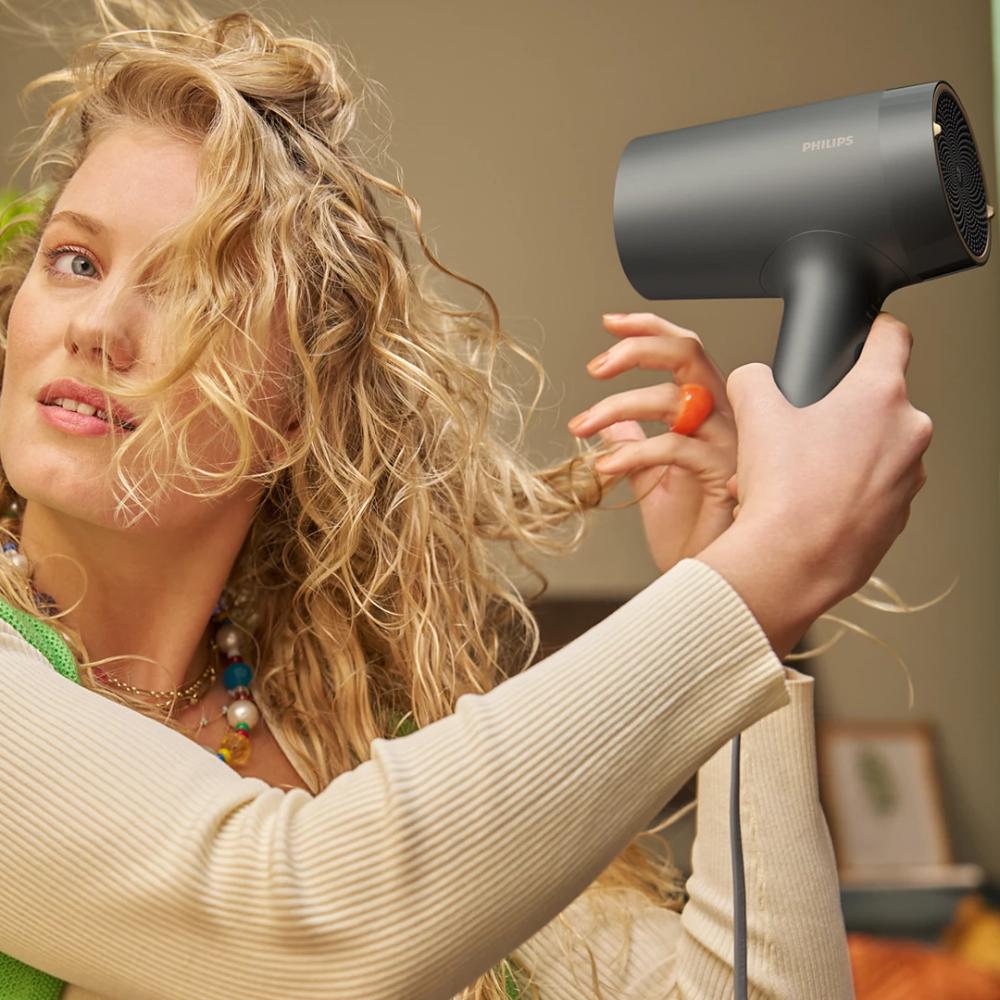 Зовнішній вигляд Фен PHILIPS BHD713/10